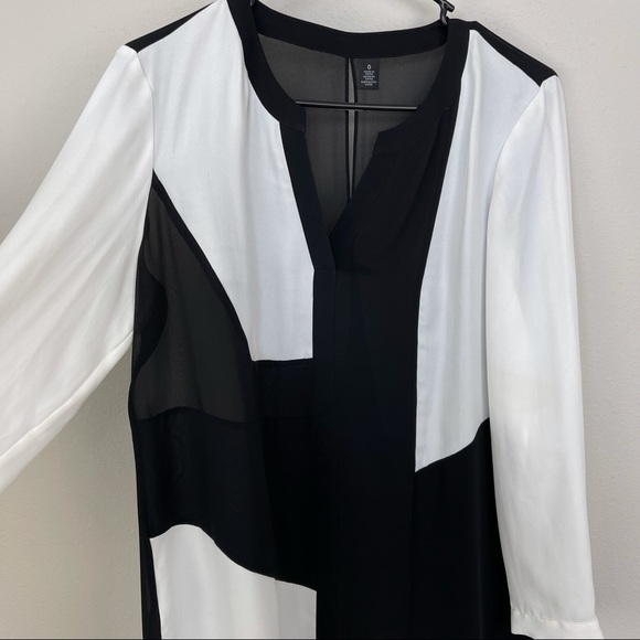 Chico’s Black Label Black White Cutout back Blouse - Picture 6 of 17